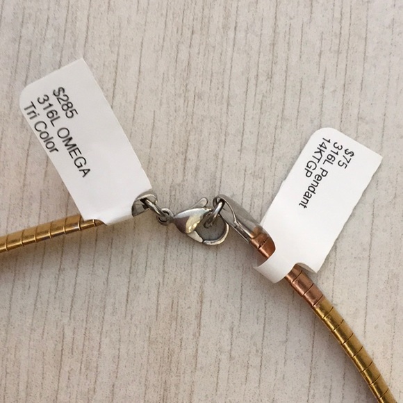 Omega choker with peacock pendant steel - Picture 5 of 5